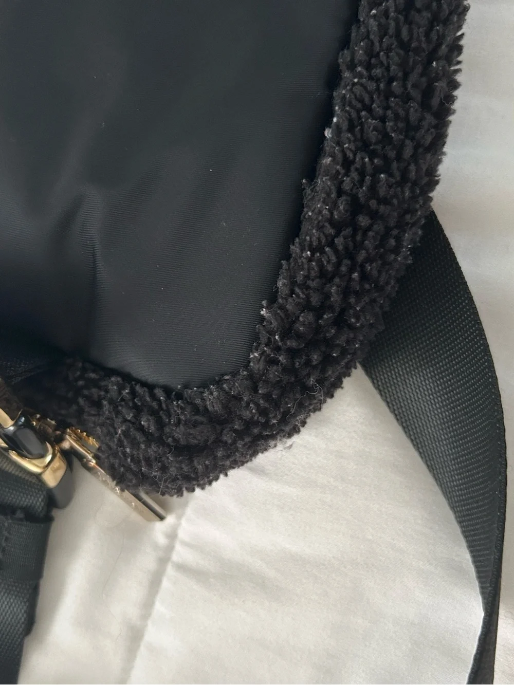 lululemon athletica Black Sherpa Belt Bag